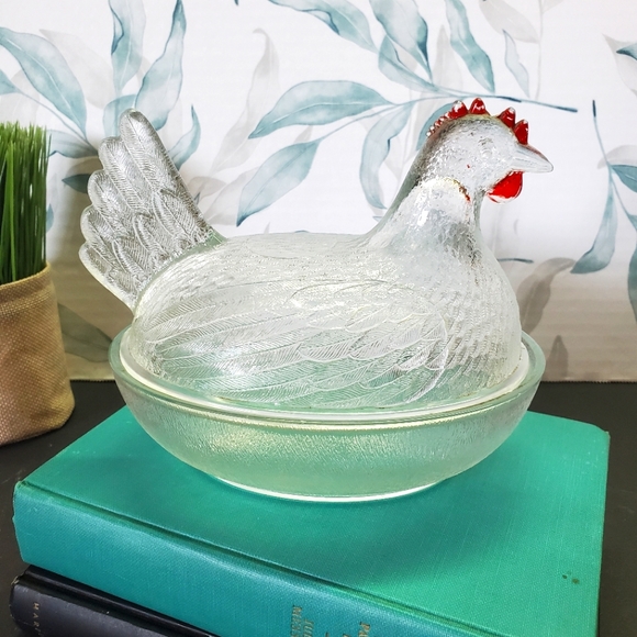 Indiana Glass Other - Vintage Indiana Glass Hen on Nest 2pc Set